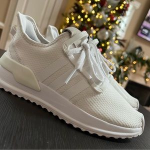 Adidas sneakers size 4